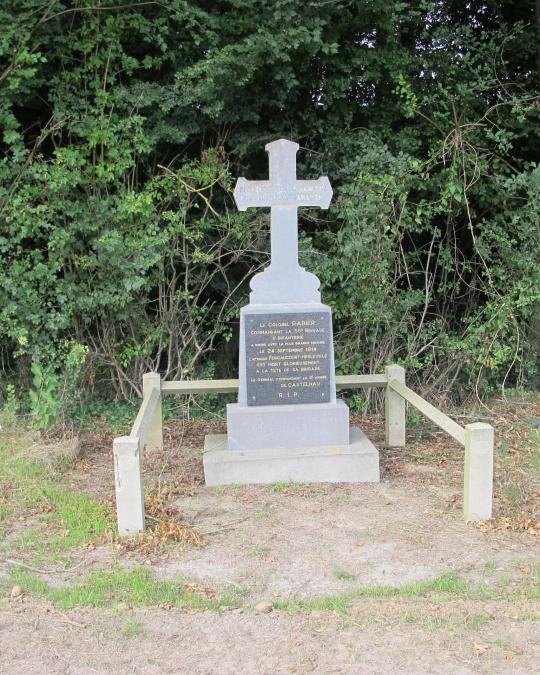Stèle dédiée au colonel Rabier